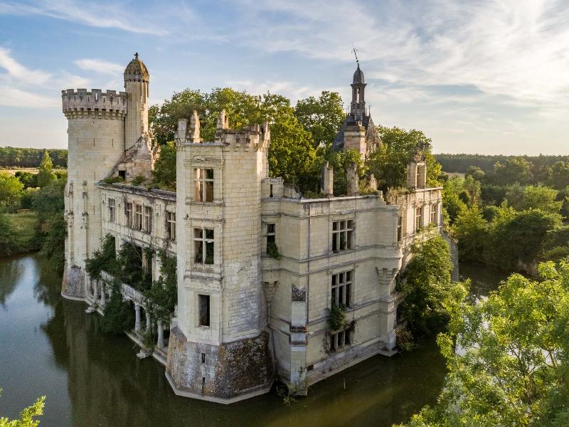 Hotel La Croix Blanche Fontevraud image