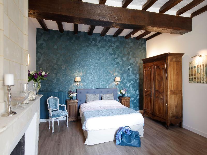 Hotel La Croix Blanche Fontevraud image