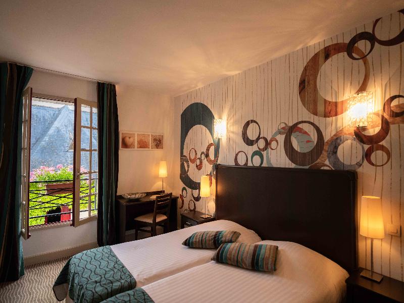 Hotel La Croix Blanche Fontevraud image