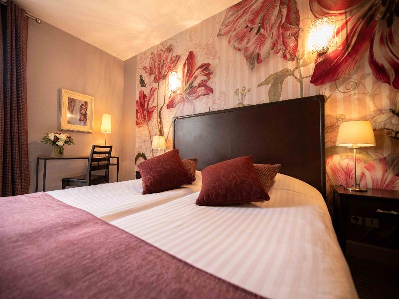 Hotel La Croix Blanche Fontevraud image