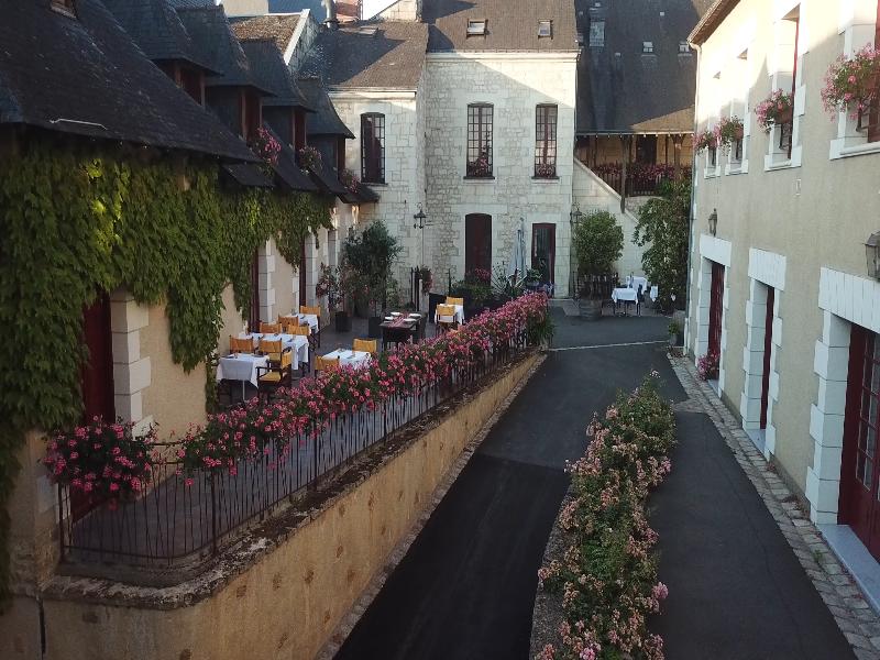 Hotel La Croix Blanche Fontevraud image