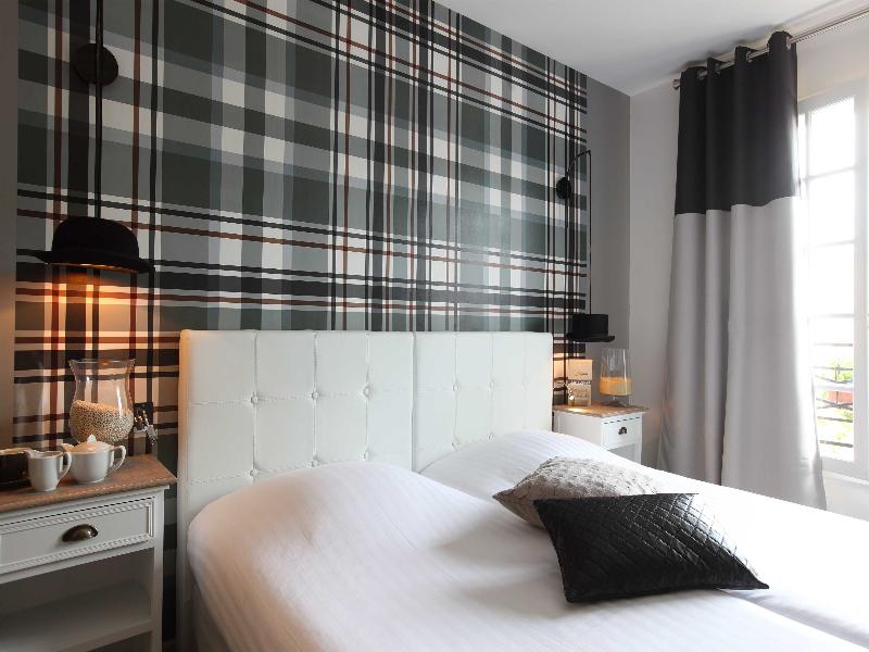 Hotel La Croix Blanche Fontevraud image