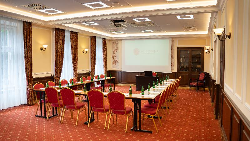 Polonia Hotel image