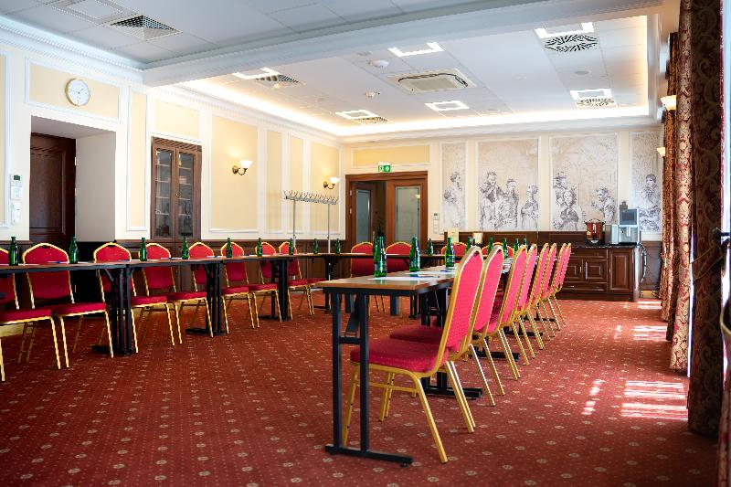 Polonia Hotel image