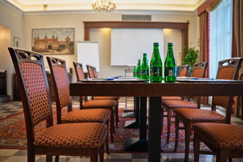 Polonia Hotel image