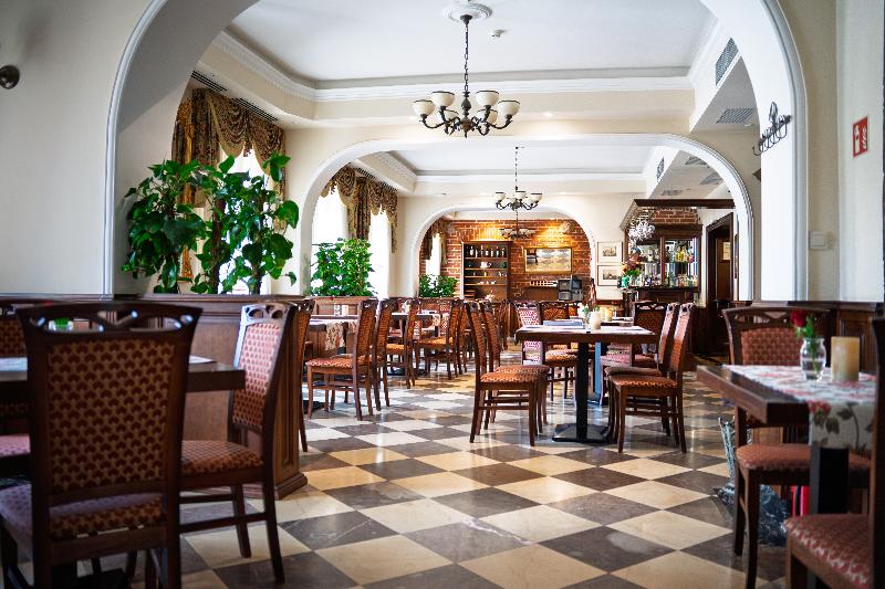 Polonia Hotel image