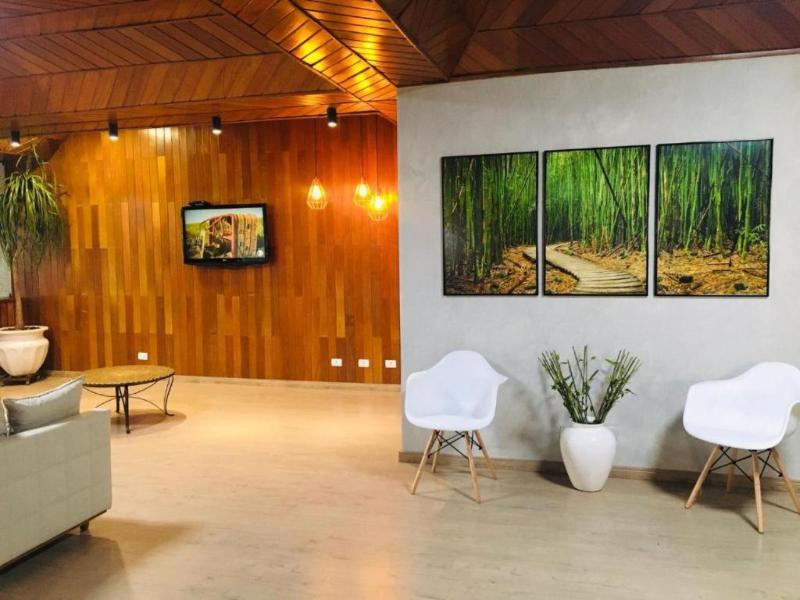 GoldMen Select Maringa — view
