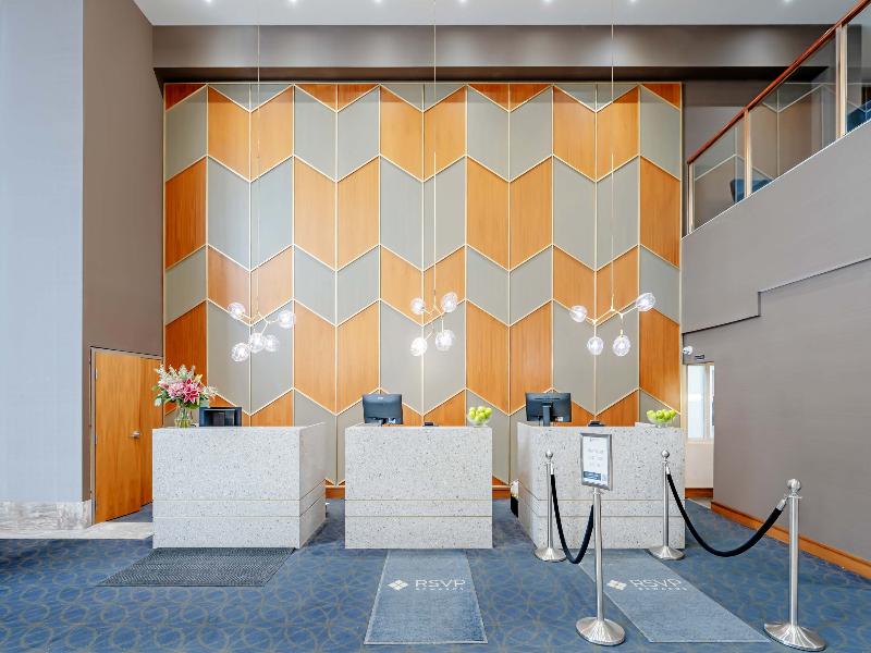 Sandman Signature Mississauga Hotel image