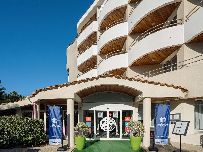 Les Pins Thalasso SPA Valdys image