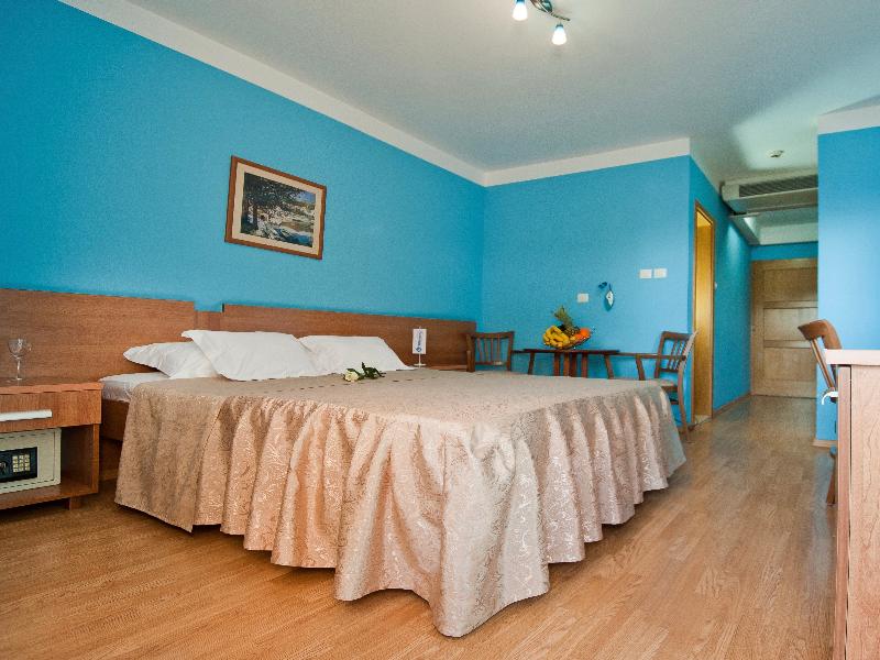 WGrand Petrovac image