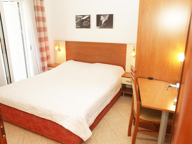 Kamelija image
