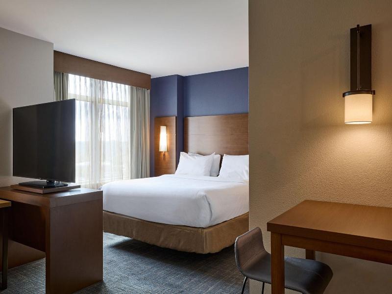 Residence Inn Arlington Capital View image