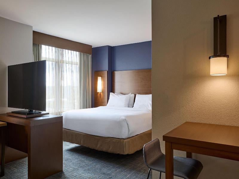 Residence Inn Arlington Capital View image
