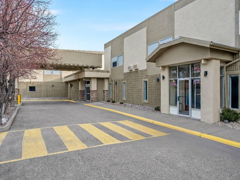 Comfort Inn & Suites image