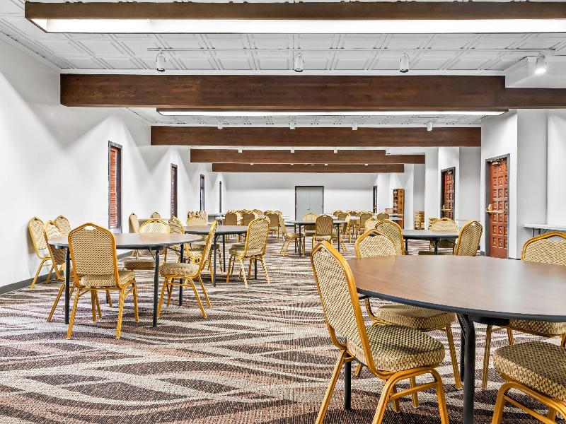 Comfort Inn & Suites image
