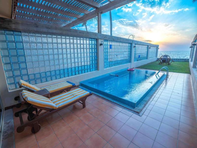 Al Nawras Island Resort image