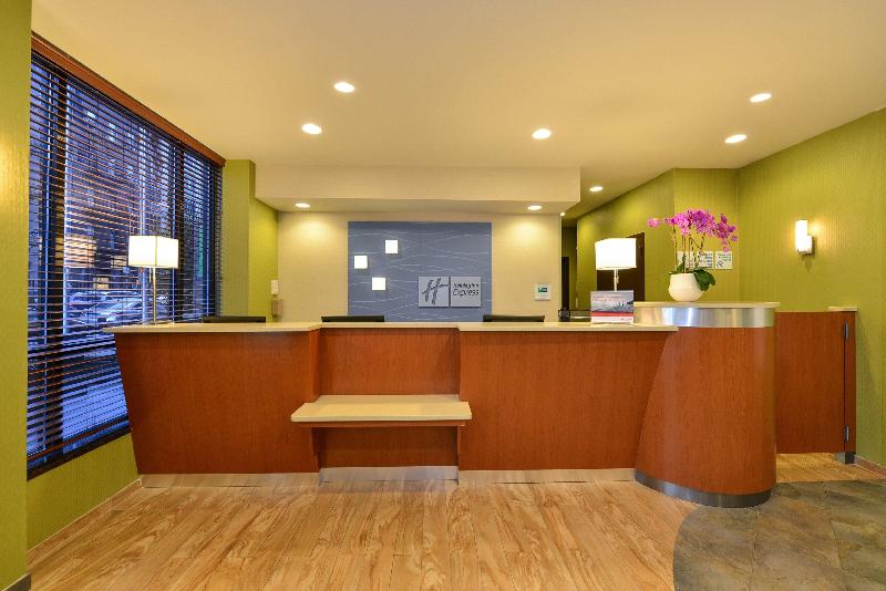 Holiday Inn Express Manhattan Midtown West image