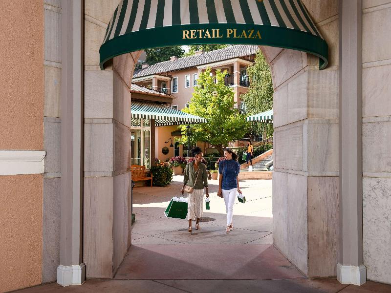 The Broadmoor Hotel