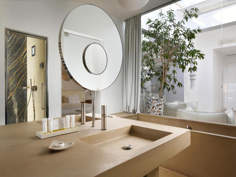 Palazzo Montemartini Hotel By Radisson Collection image