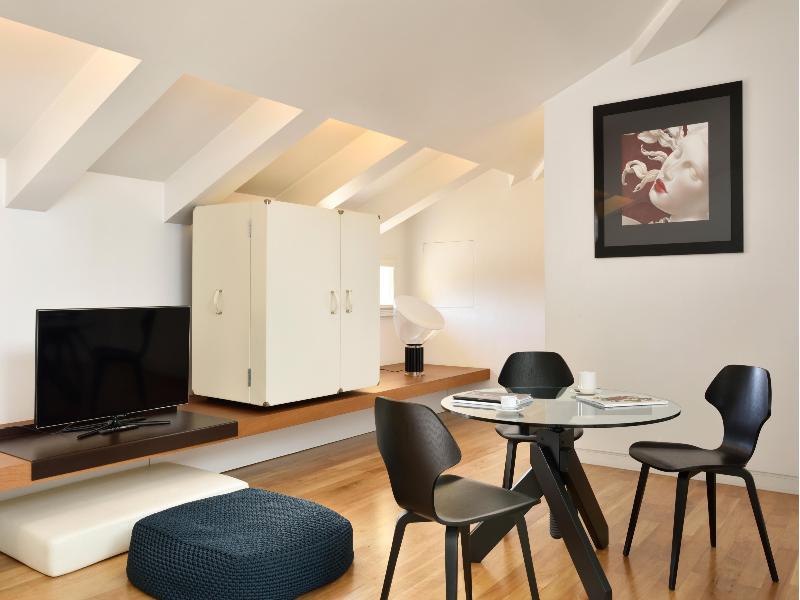 Palazzo Montemartini Hotel By Radisson Collection image