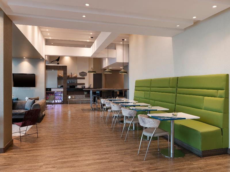 Hampton by Hilton Cartagena image