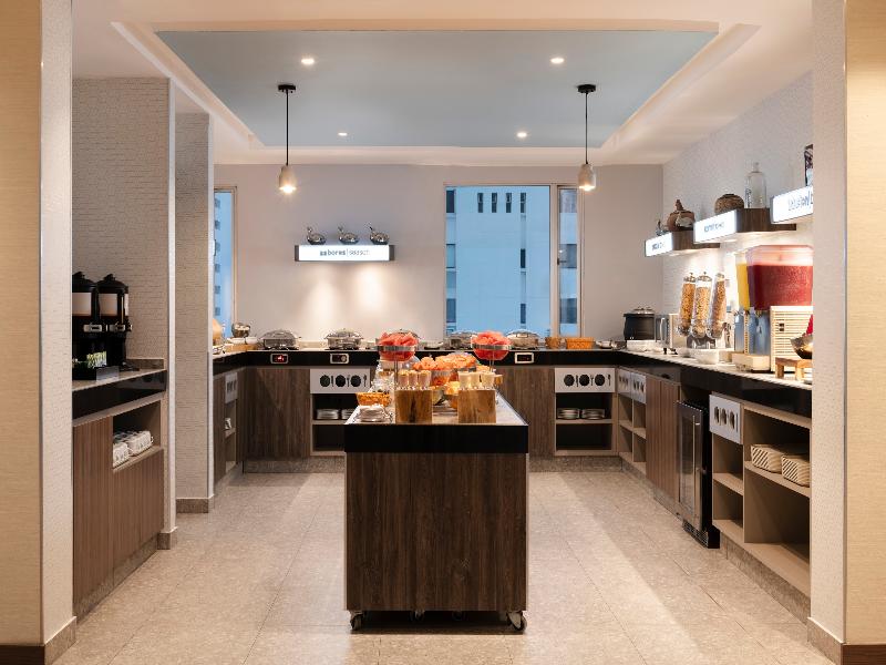 Hampton by Hilton Cartagena image