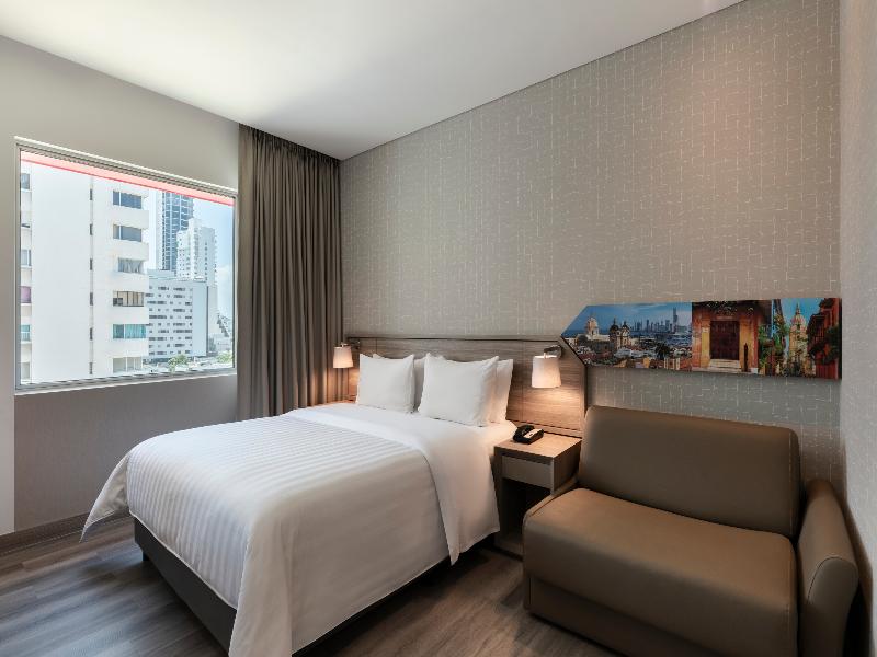 Hampton by Hilton Cartagena image