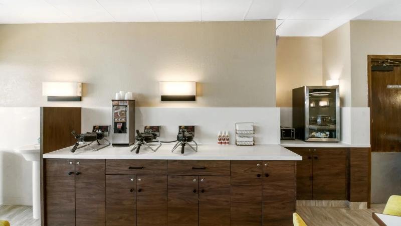 Clarion Pointe Galveston Beachfront image