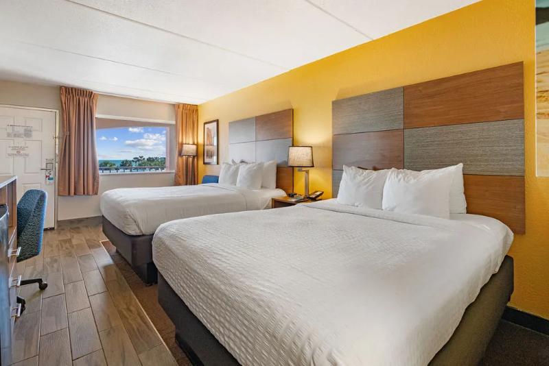 Clarion Pointe Galveston Beachfront image
