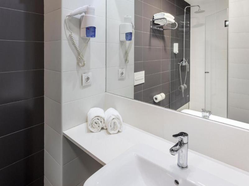 B&B Hotel Barcelona Viladecans image