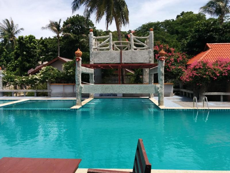 Paradise Bungalows image