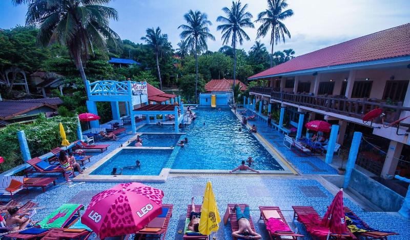 Paradise Bungalows image