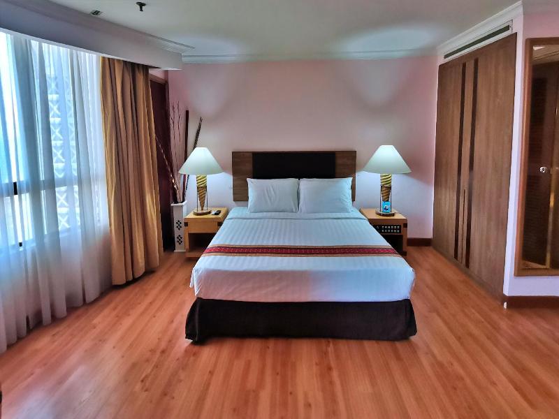 Corus Paradise Resort image