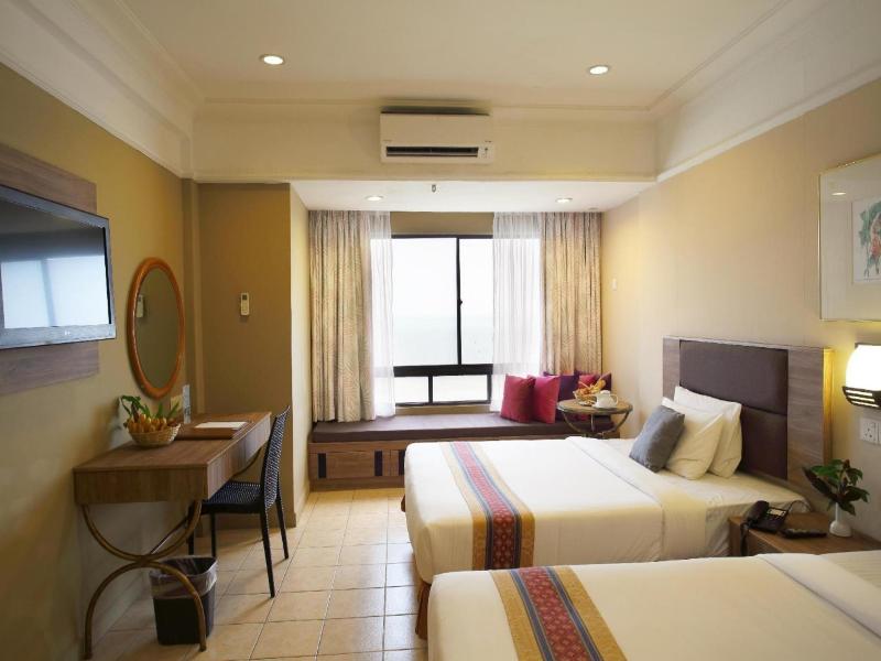 Corus Paradise Resort image
