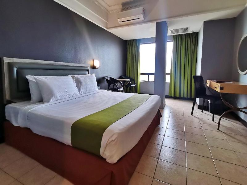 Corus Paradise Resort image