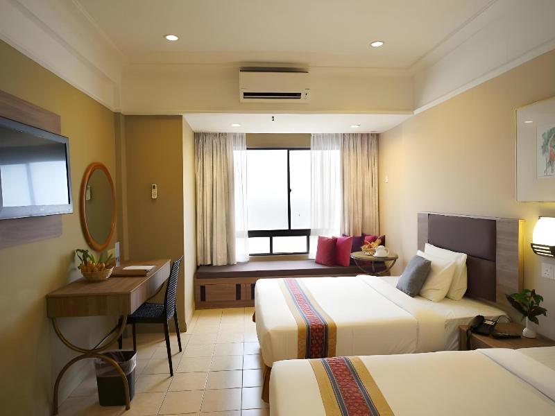 Corus Paradise Resort image