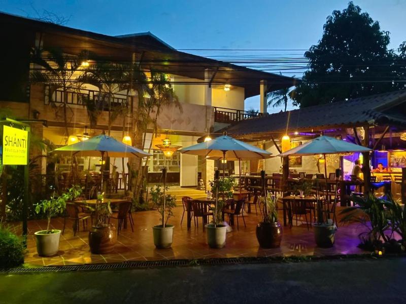 Shanti Hotel image