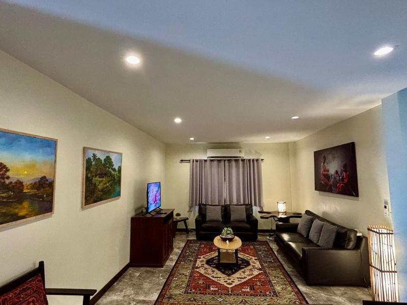 Shanti Hotel image