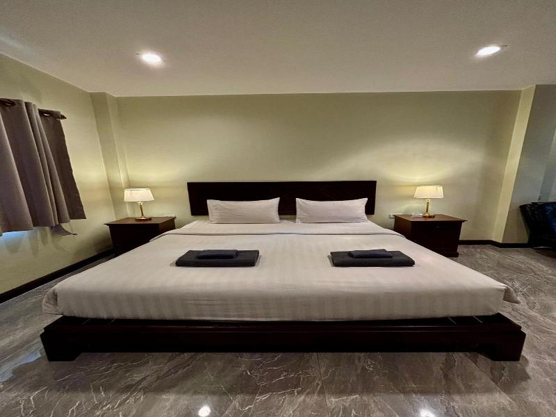 Shanti Hotel image