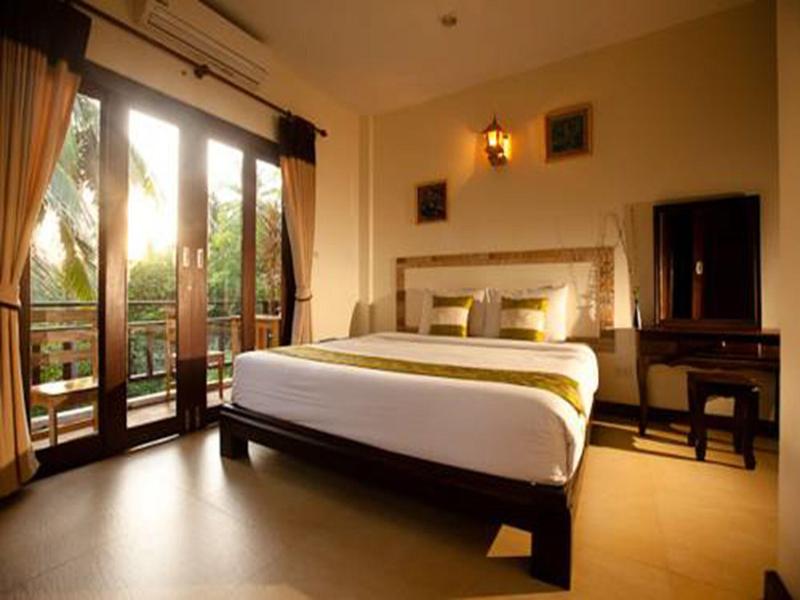 Shanti Hotel image