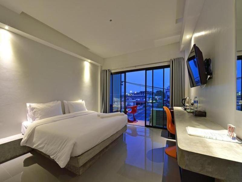 Riverside Hotel (SHA Extra Plus+) image