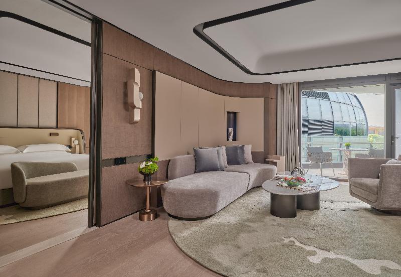 InterContinental Shanghai Harbour City image