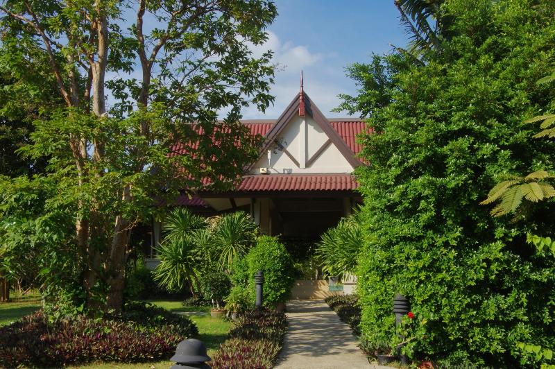 Baan Kan Tiang See Villa Resort - 2 Bedroom Villas