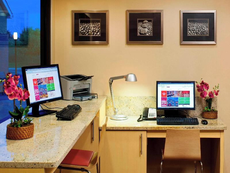 TownePlace Suites Bethlehem Easton/Lehigh Valley image