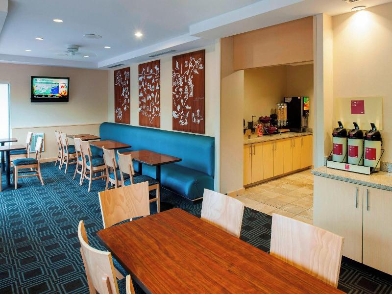 TownePlace Suites Bethlehem Easton/Lehigh Valley image