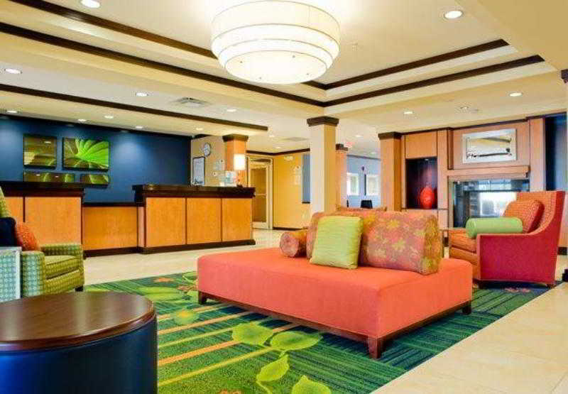 Fairfield Inn AND Suites Commerce