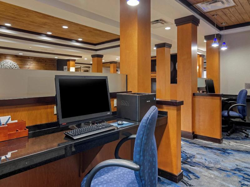 Fairfield Inn & Suites Commerce image