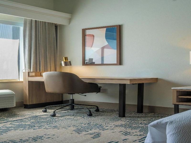 SpringHill Suites Atlanta Kennesaw image