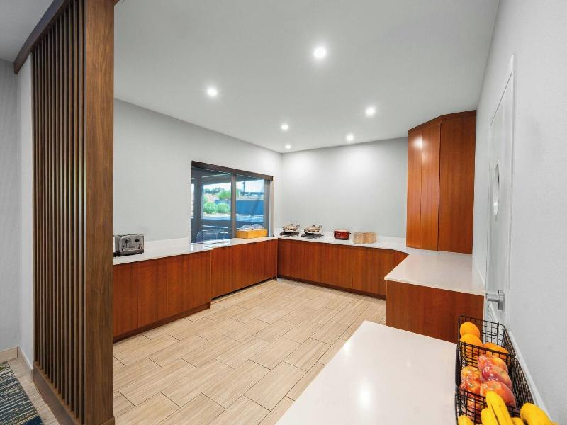 SpringHill Suites Atlanta Kennesaw image