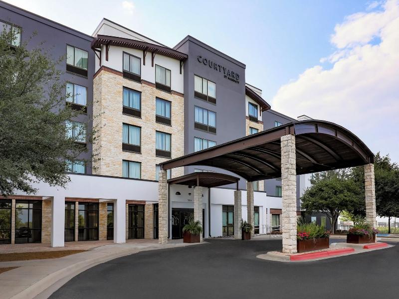 Courtyard Austin Airport image